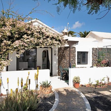 Jardin Del Sol 2 Apartment Плая Бланка Екстериор снимка