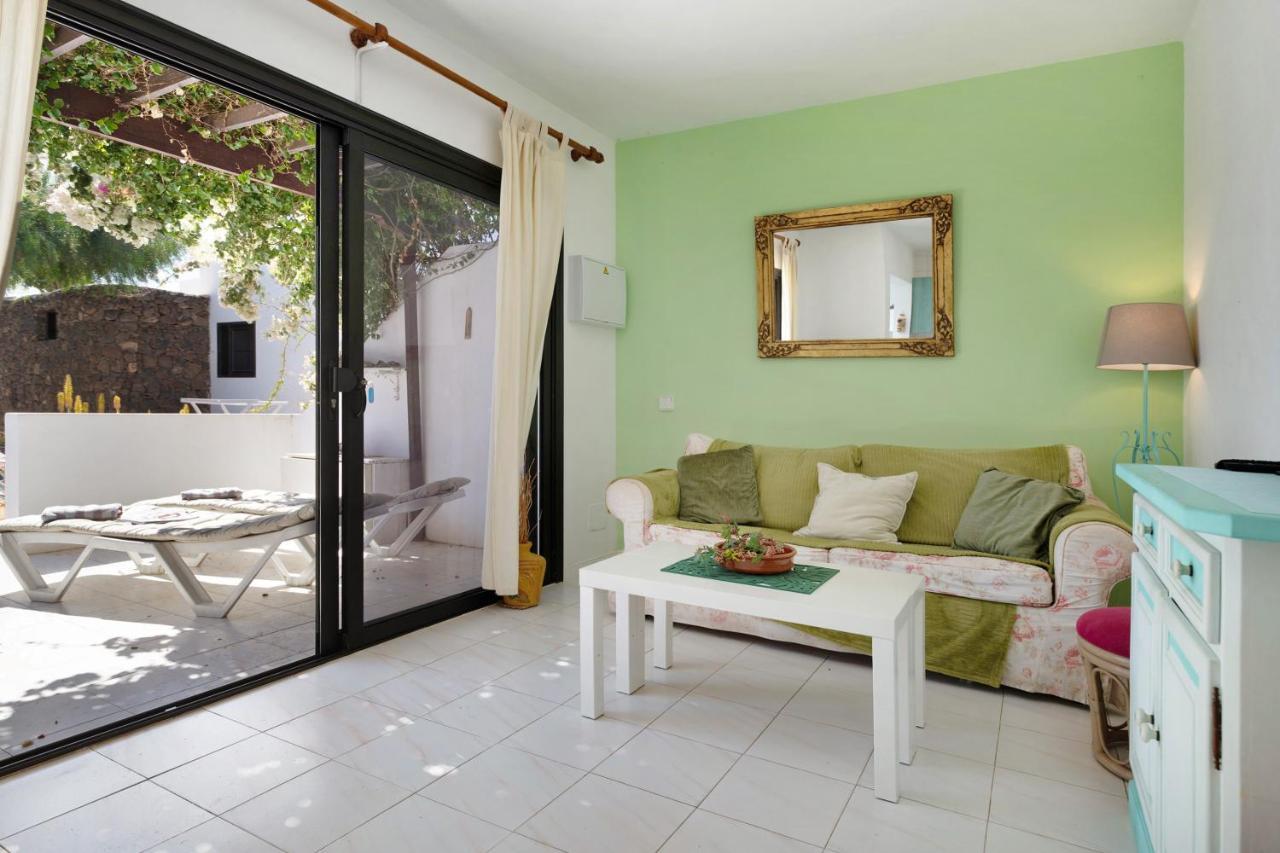 Jardin Del Sol 2 Apartment Плая Бланка Екстериор снимка