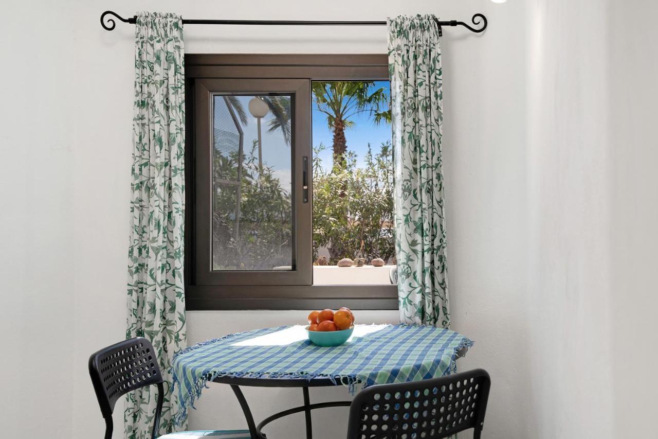 Jardin Del Sol 2 Apartment Плая Бланка Екстериор снимка