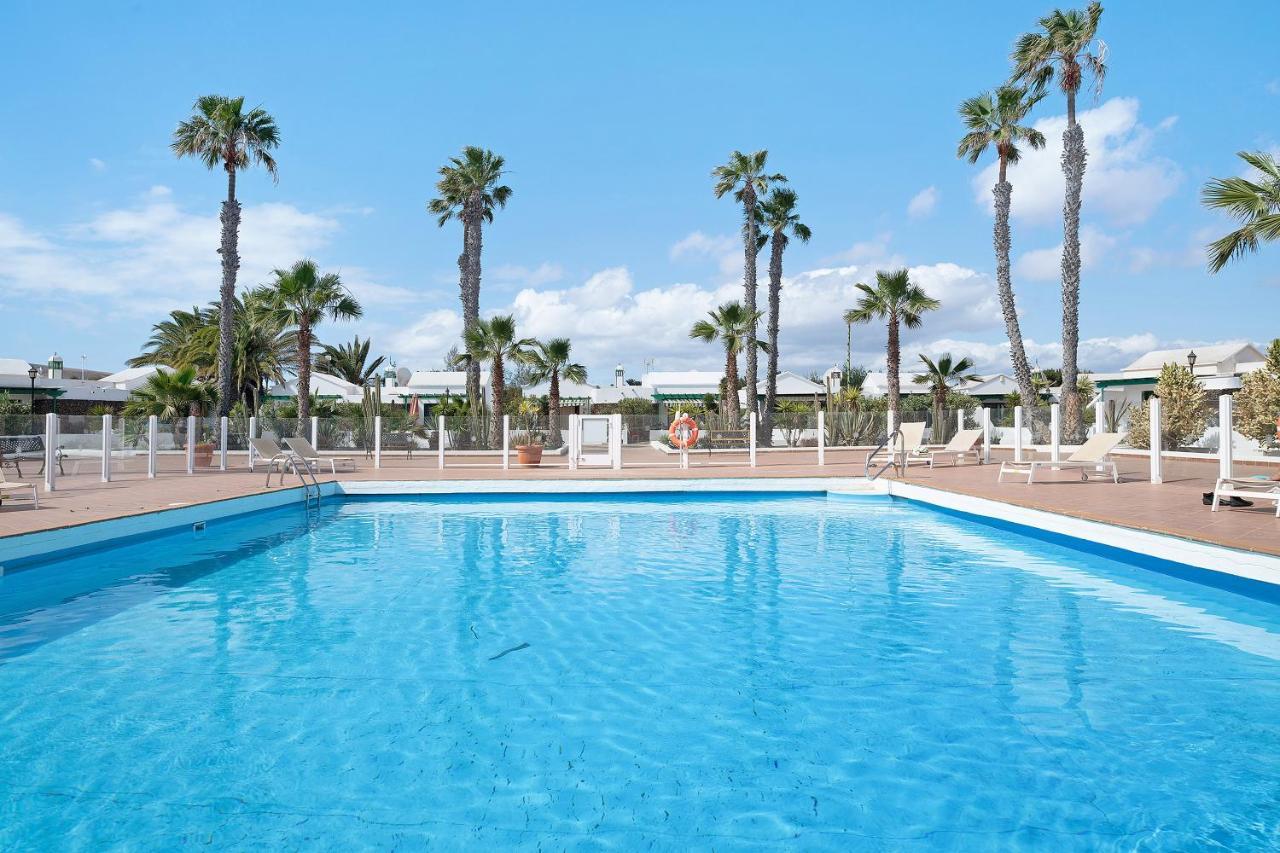 Jardin Del Sol 2 Apartment Плая Бланка Екстериор снимка